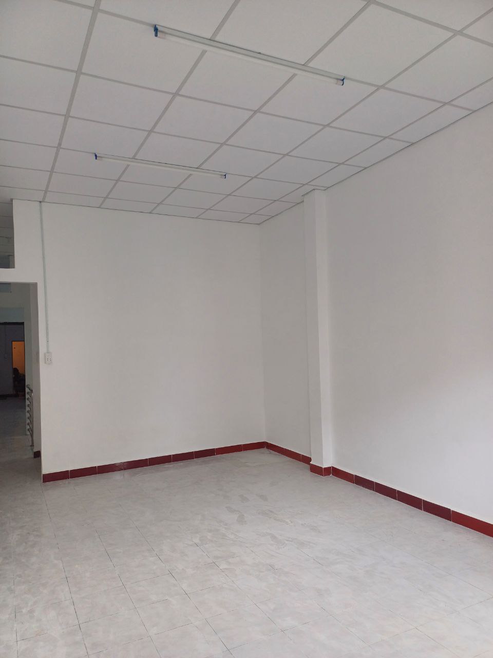 Nhà nguyên căn 24D Tân Trụ 4x23m chính chủ.